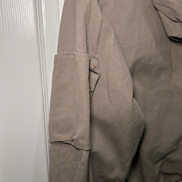 PrettyLittleThing Cropped Jacket - Picture 8 of 8